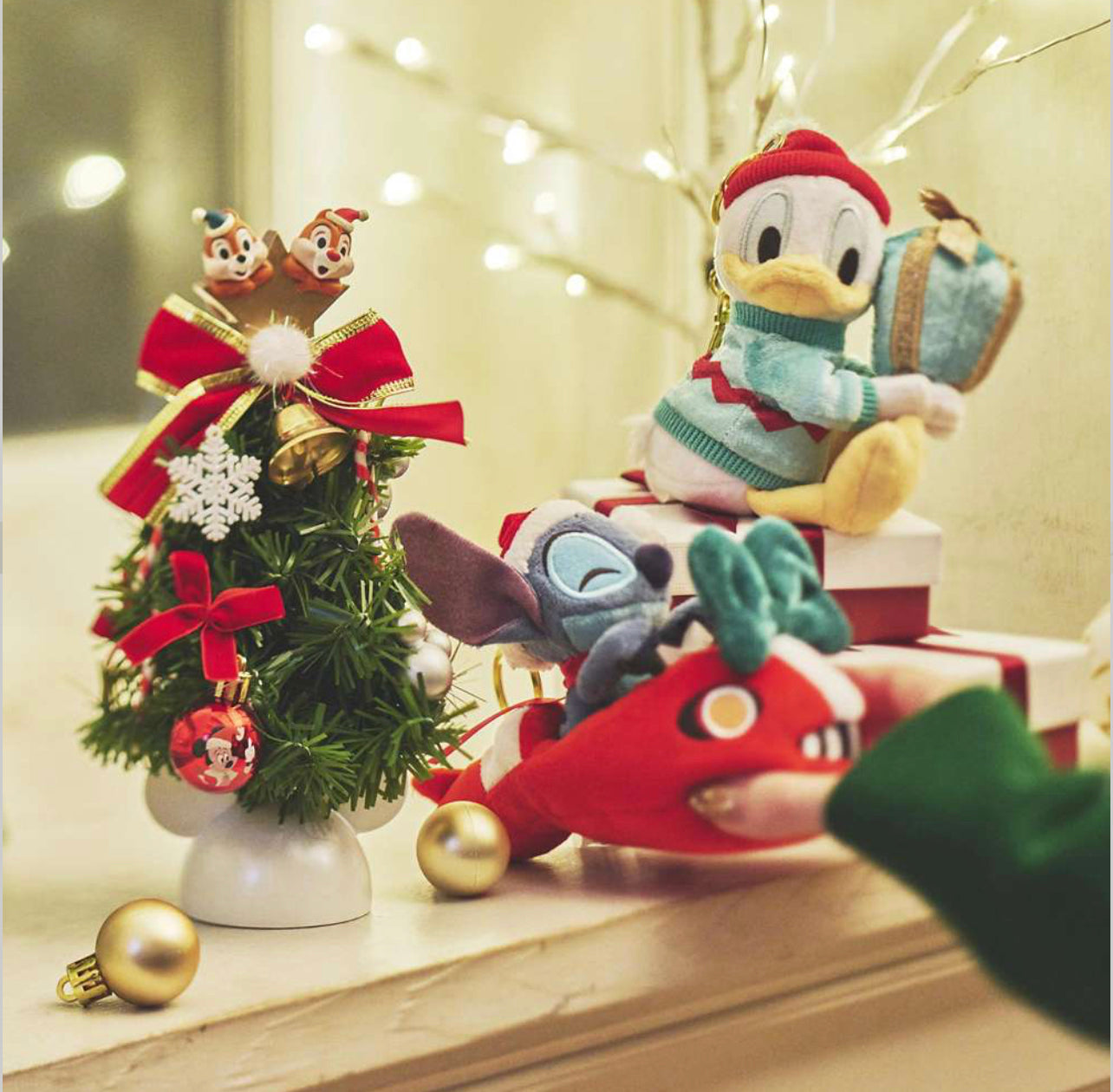 Disney store Japan holiday collection Stitch keychain plush