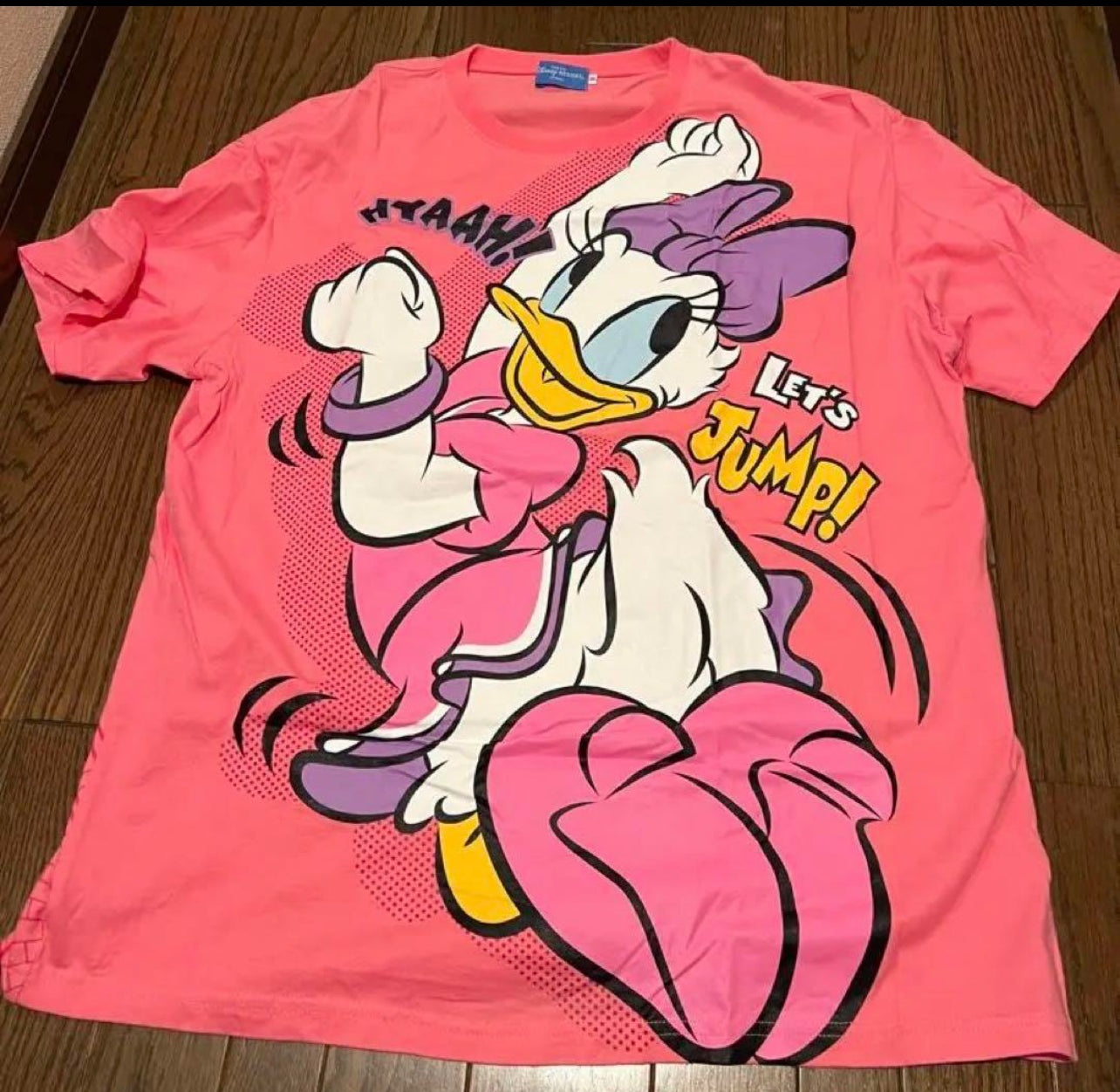 Tokyo Disney daisy suck jump tshirt size 2XL