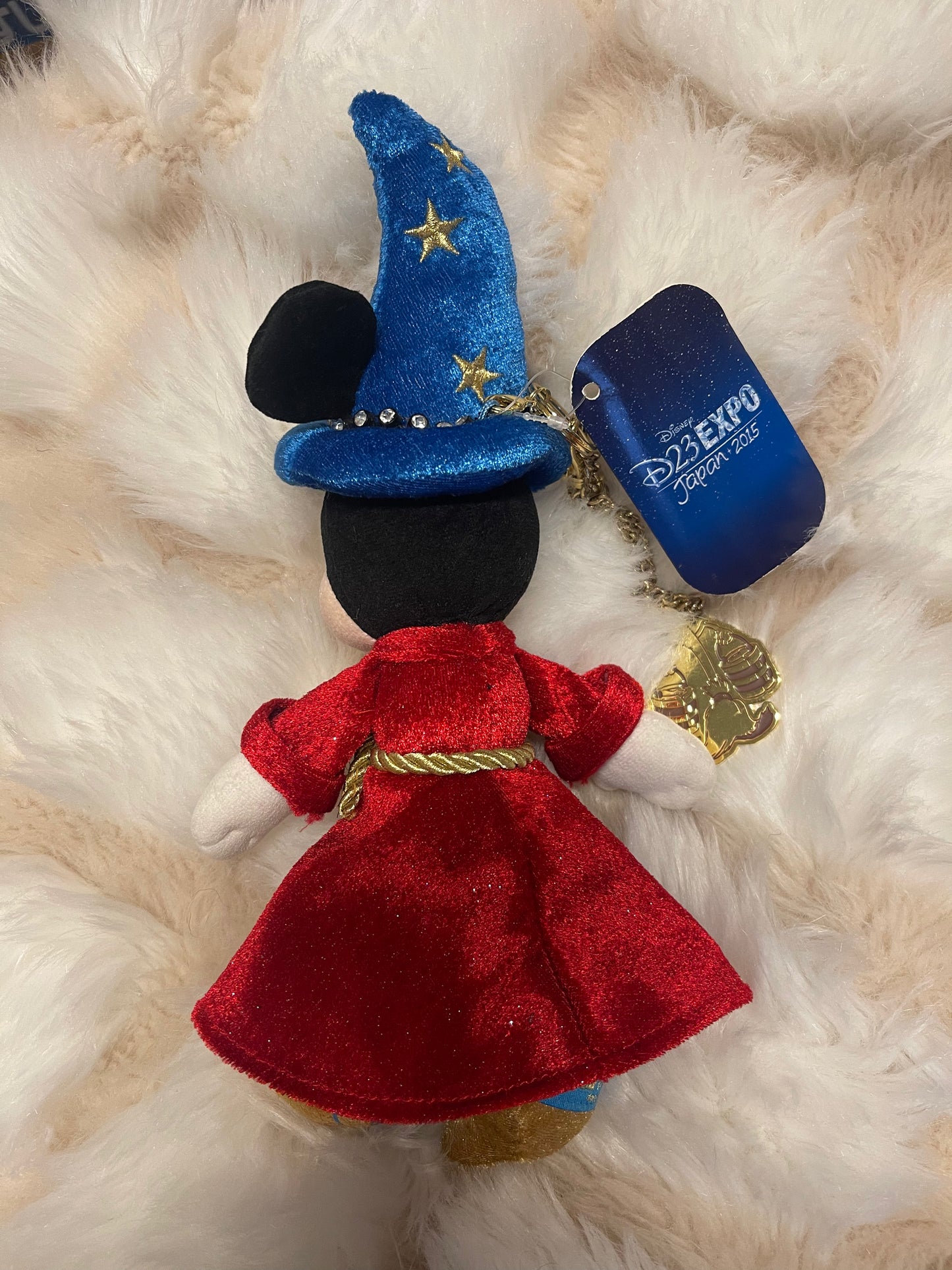 D23 expo japan 2015 sorcerer Mickey keychain badge