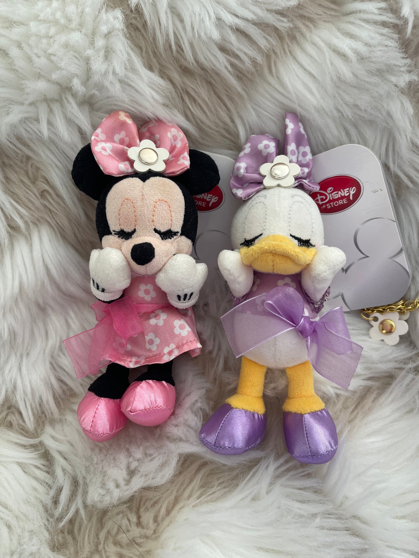 Disney store Japan Minnie mouse daisy duck keychain plush