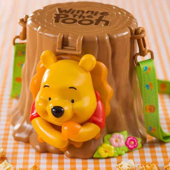 Preowned Tokyo Disney Winnie the Pooh popcorn bucket