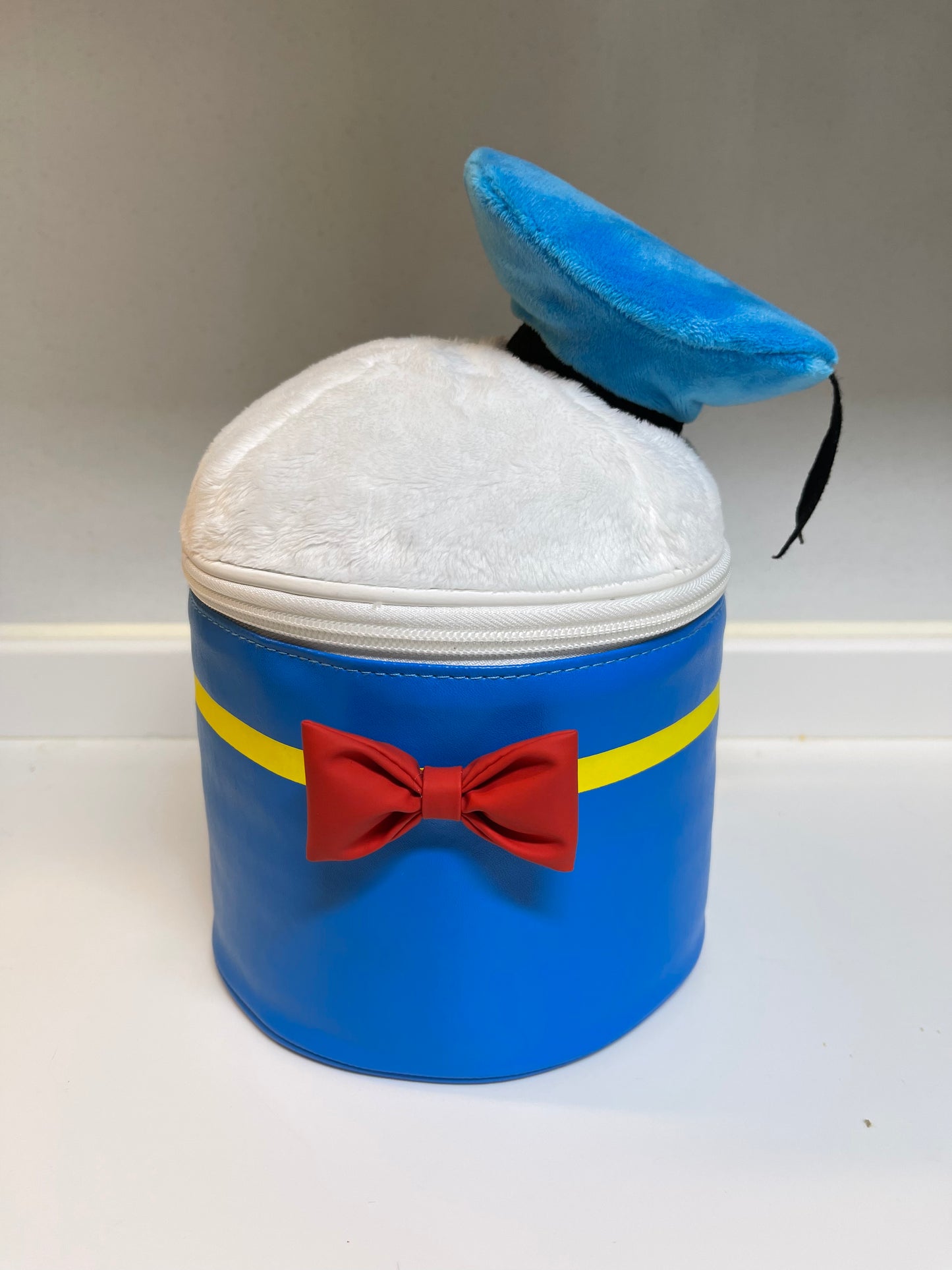 Disney Store Japan Donald Duck Cosmetic Bag
