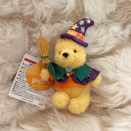 Tokyo Disney Halloween Winnie the Pooh keychain badge