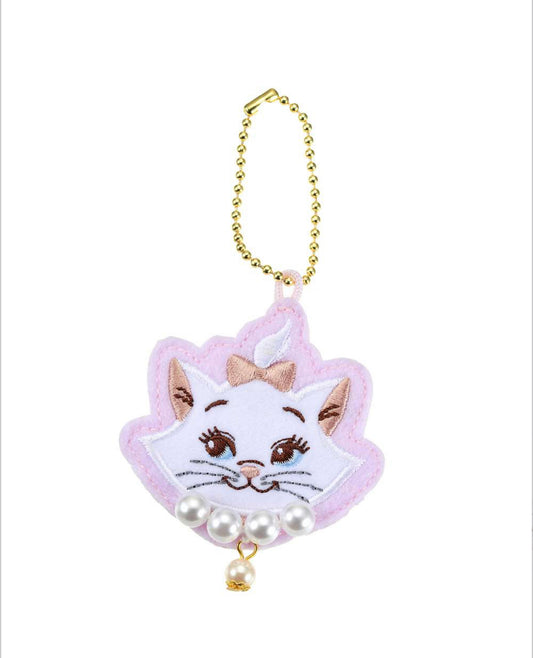 Disney store Japan Pearl keychain