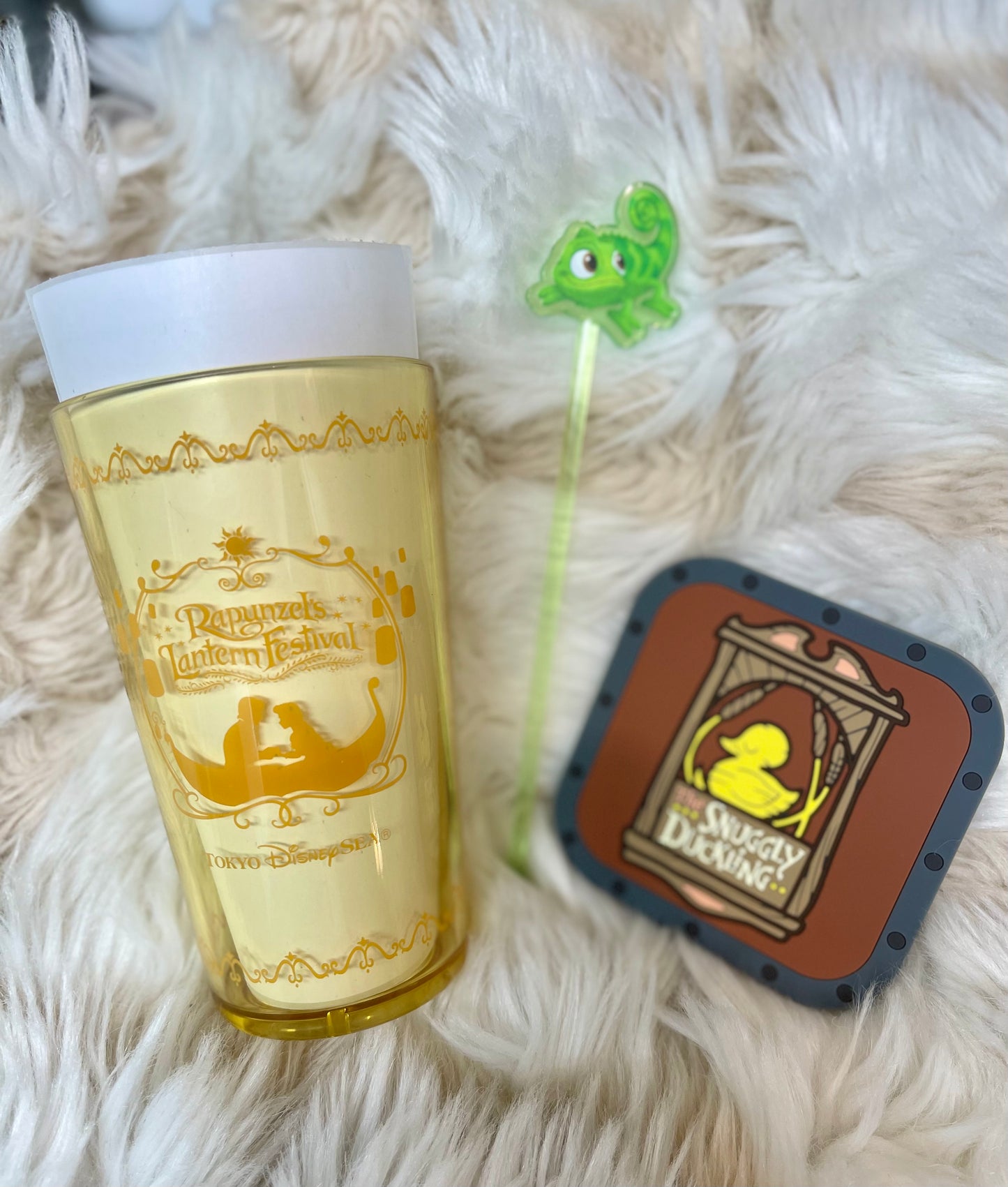 Tokyo Disney sea Rapunzel snuggly duckling coaster set