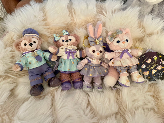 Aulani Disney Duffy and friends 100 anniversary wonderful wishes keychain plush badge