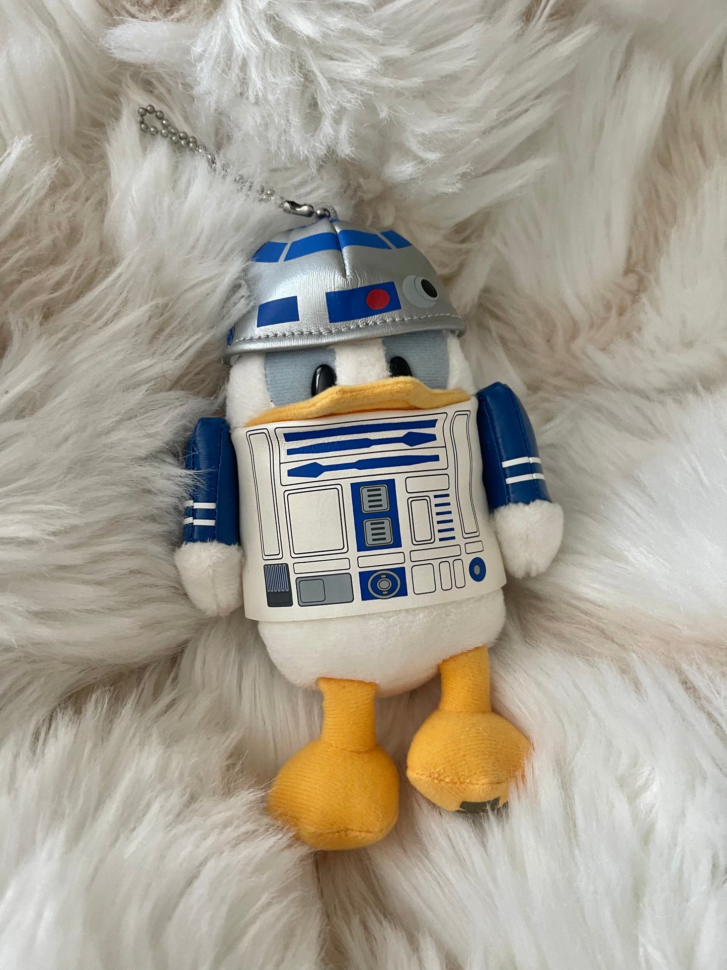 Tokyo Disney Star Wars Donald Duck keychain plush badge