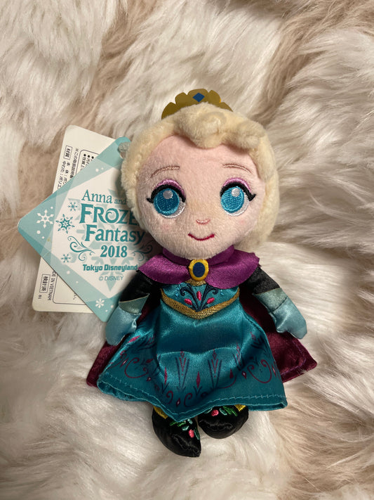 Tokyo Disney frozen fantasy Elsa keychain badge