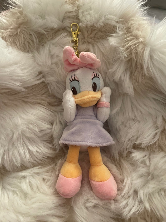 Disney store twinning collection Daisy Duck keychain plush