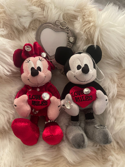 Samantha Thavasa Mickey and Minnie keychain plush badge